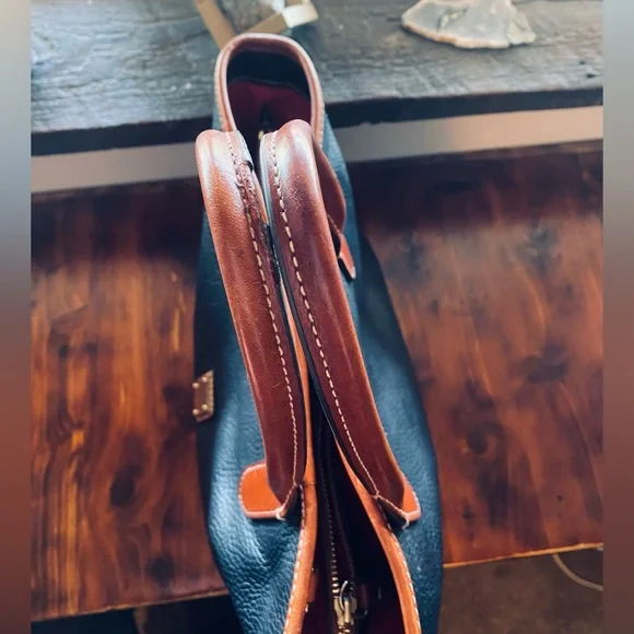 🖤 Dooney & Bourke Black and Brown Leather Purse.🖤 - Picture 10 of 12